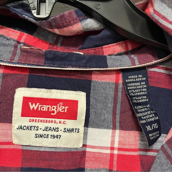 Wrangler Flannel Red White and Blue Pattern Men's XL - Picture 3 of 5